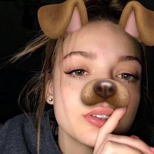 Meet your Posher, Dalainee